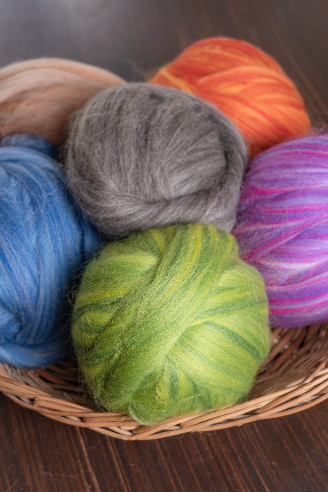 1 lb Natural Wool Roving: Midnight Multi Colored Fiber for Felting, Handcrafts & Spinning