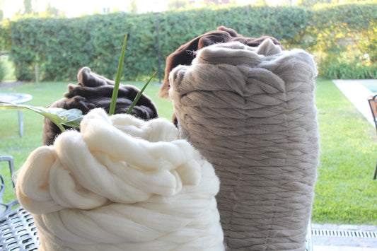 Kondoos Chunky arm Yarn 8 lb XXL Natural Color un-Dyed Wool roving arm Knit Projects Spinning Felting Blankets and Tapestry (Gray 8 lb)