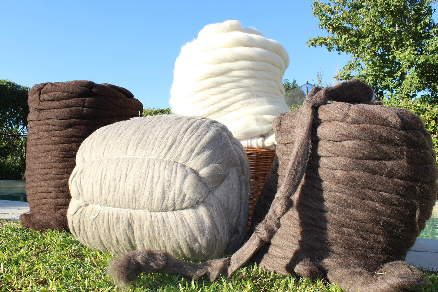 Kondoos Natural Wool Bulk roving, 4 lb. Best Wool for Spinning, arm Knitting, Felting, Chunky Blankets and Tapestry. Natural Colors, un-Dyed. (Dark Chocolate, 4 lb)