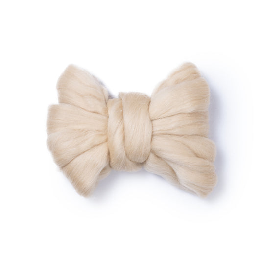 2 oz Natural Wool Roving: Dyed Colored Fiber for Felting, Handcrafts & Spinning (Cream Beige, 2 oz)